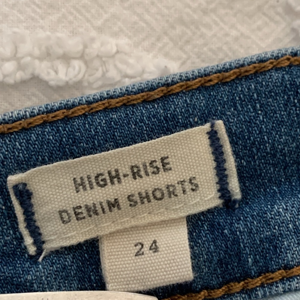 MADEWELL HIGH-RISE DENIM SHORTS WITH EXPOSED BUTTON FLY - Picture 5 of 6